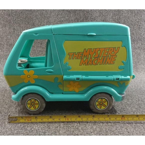 Hanna Barbera Scooby Doo The Mystery Machine Van Unfolds by Character Options - Picture 2 of 14